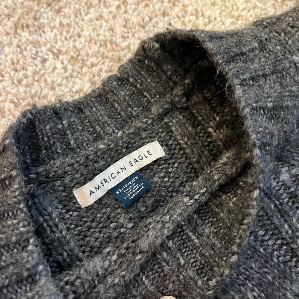 AEO // Sweater - Picture 3 of 3